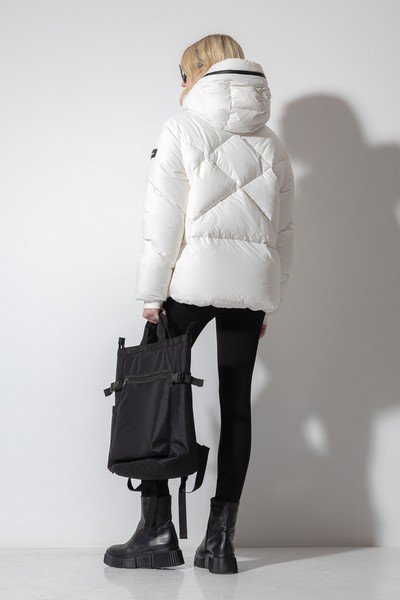 Пуховик VASSA CODE, пол женский, цвет белый, фото №3