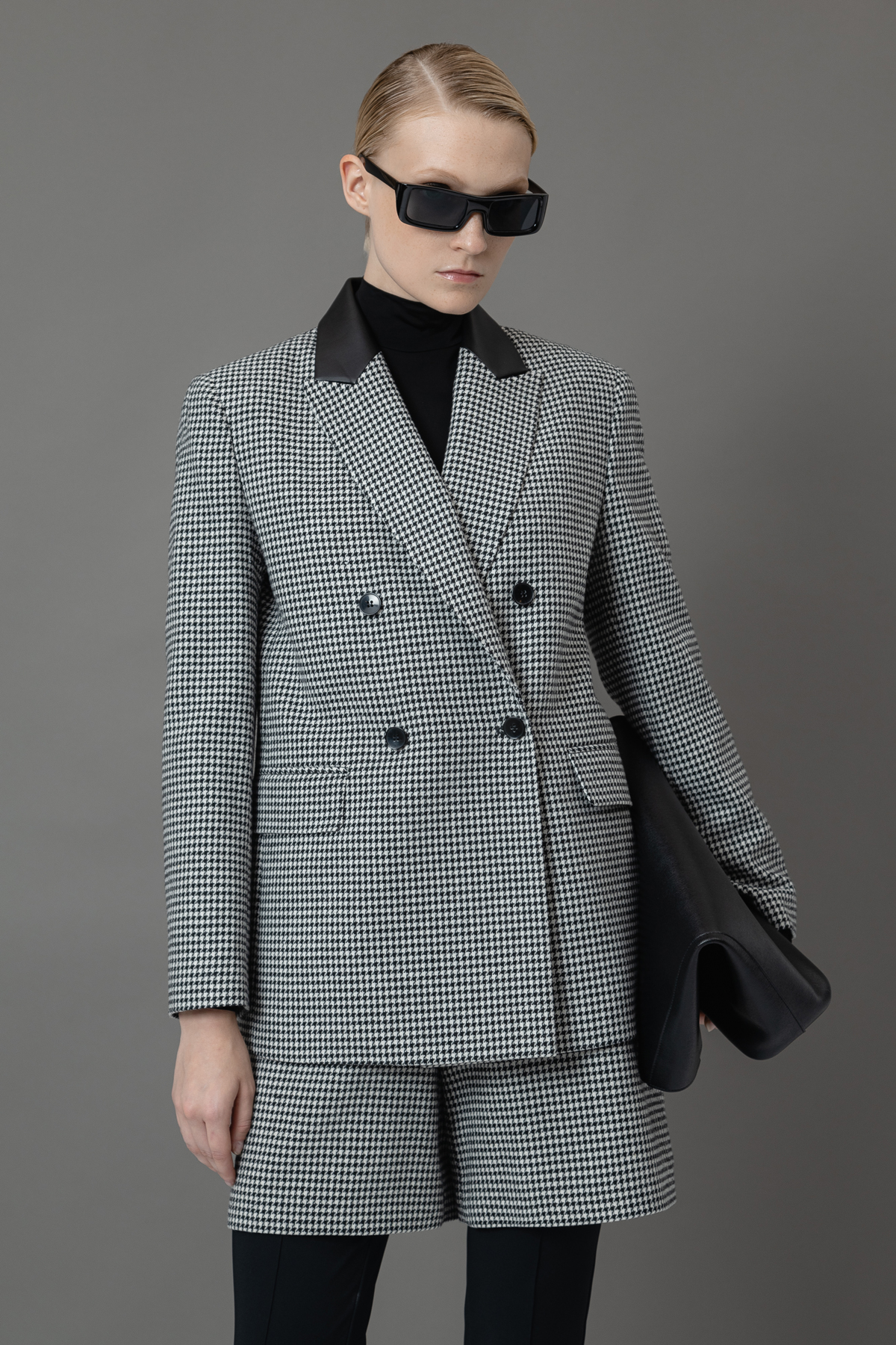 Двубортный жакет в гусиную лапку VASSA&Co, пол женский, цвет черный, фото №5