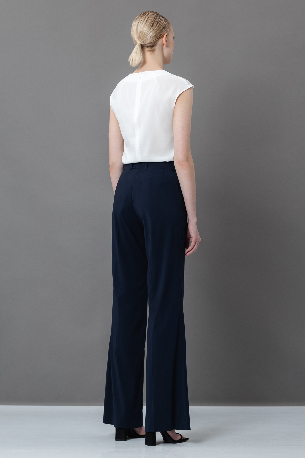 Брюки VASSA&Co, пол женский, цвет синий, фото №4