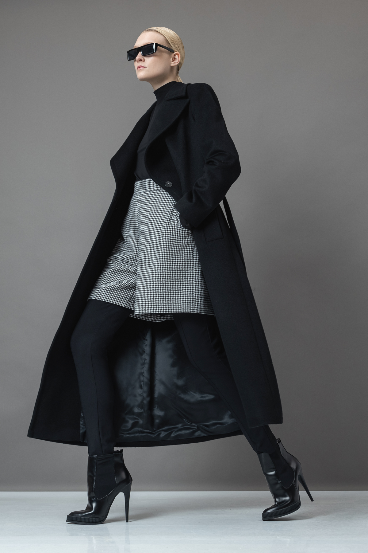 Шорты в гусиную лапку VASSA&Co, пол женский, цвет черный, фото №5