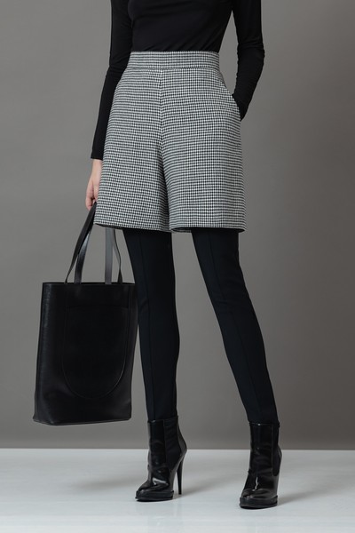 Шорты в гусиную лапку VASSA&Co, пол женский, цвет черный, фото №2