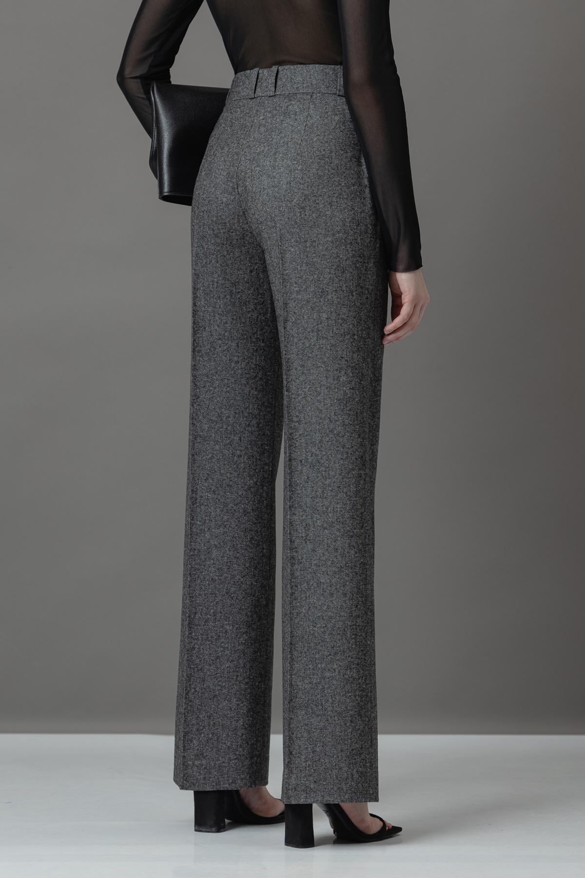Классические брюки VASSA&Co, пол женский, цвет серый, фото №3