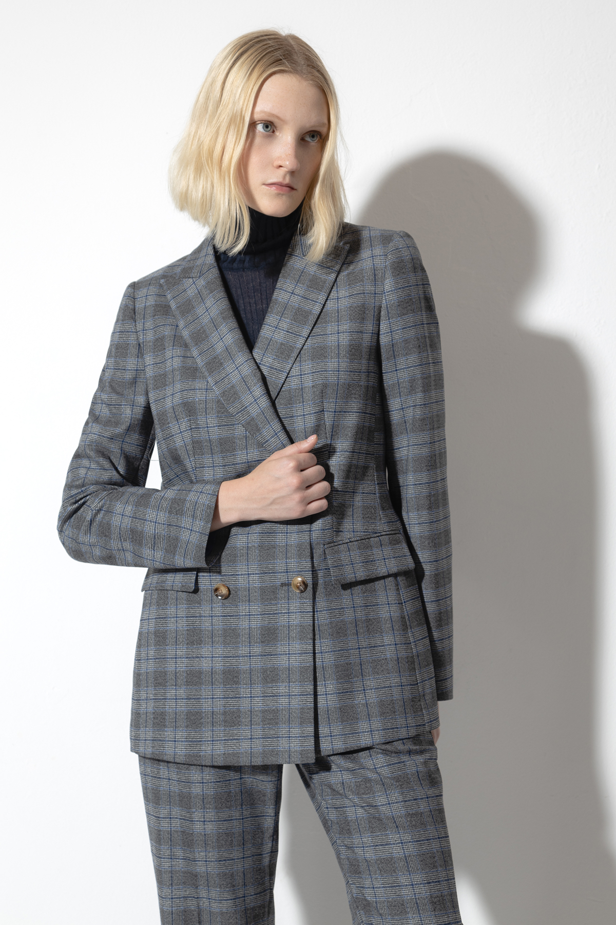 Удлиненный жакет VASSA CODE, пол женский, цвет серый, фото №2