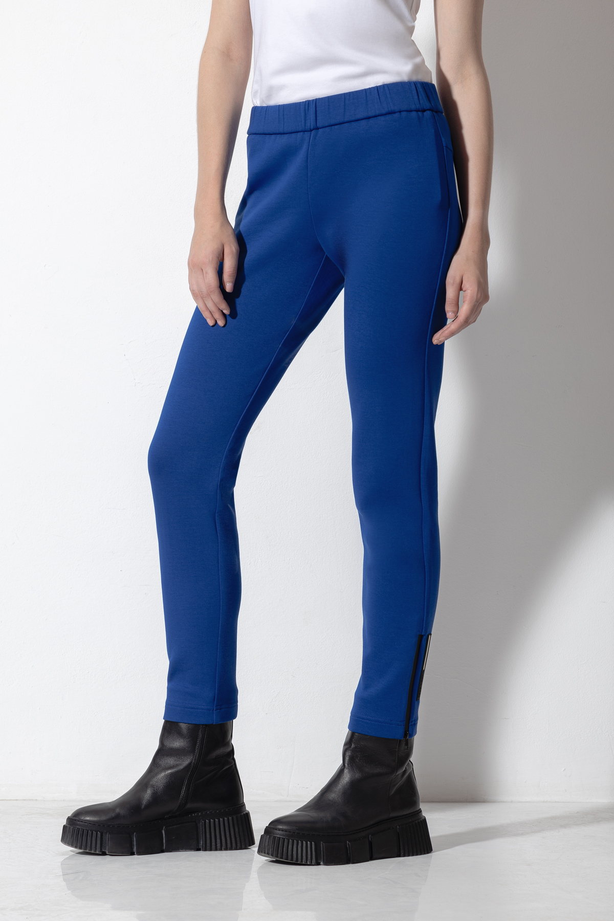 Trousers VASSA CODE, пол female, цвет синий, фото №2