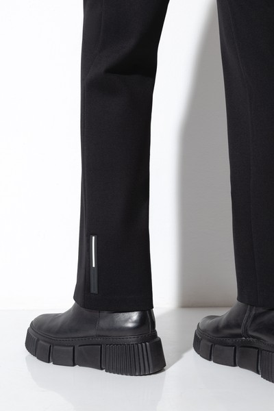 Прямые брюки VASSA CODE, пол женский, цвет черный, фото №6