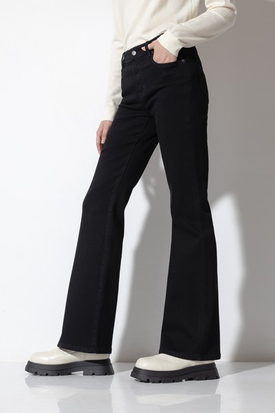 Джинсы Rio Mid Rise VASSA CODE, пол женский, цвет черный, фото №3