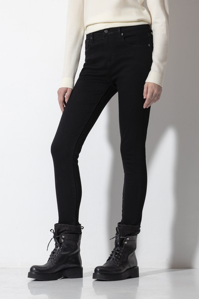 Джинсы Skinny Mid Rise VASSA CODE, пол женский, цвет черный, фото №2