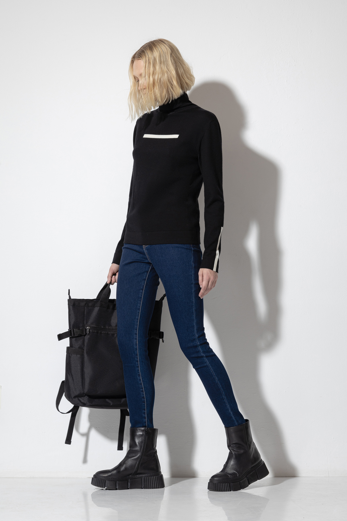 Jeans VASSA CODE, пол female, цвет синий, фото №2