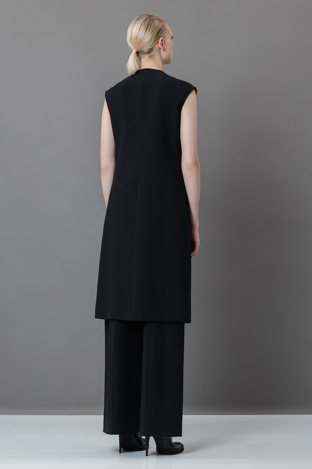 Жилет на молнии VASSA&Co, пол женский, цвет черный, фото №4