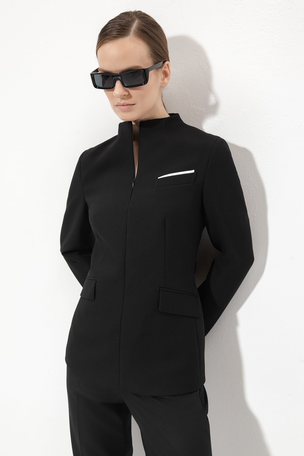 Дизайнерский жакет на молнии VASSA&Co, пол женский, цвет черный, фото №6