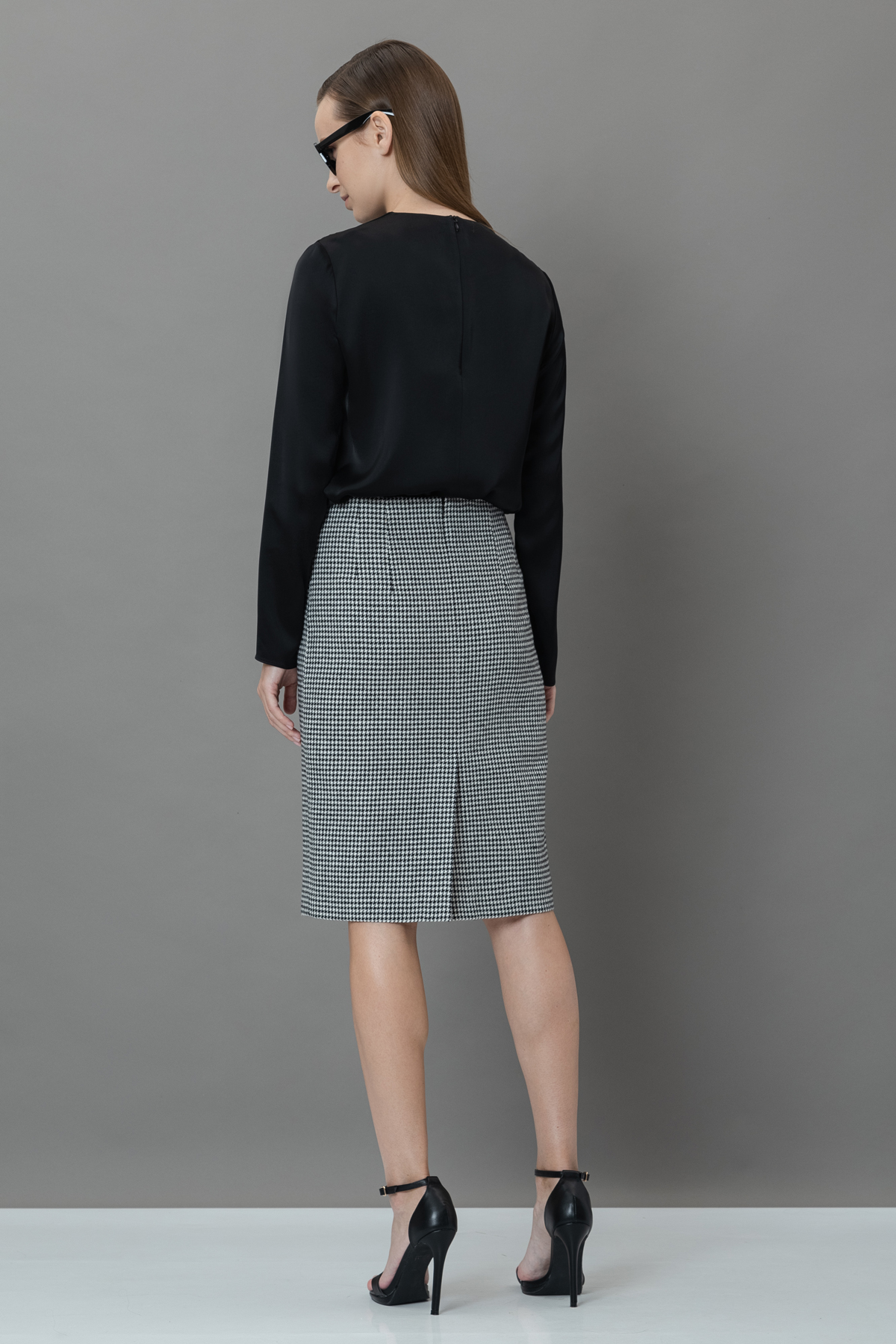 Юбка в гусиную лапку VASSA&Co, пол женский, цвет черный, фото №4