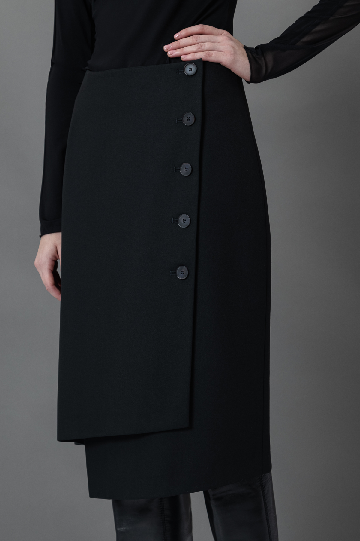 Юбка с асимметричным вырезом VASSA&Co, пол женский, цвет черный, фото №2