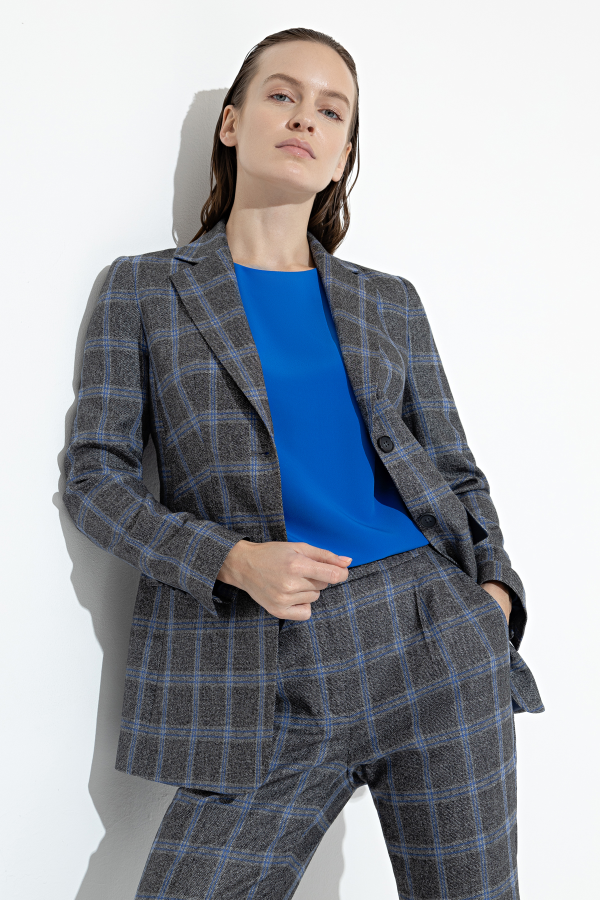 Жакет в клетку VASSA&Co, пол женский, цвет серый, фото №4