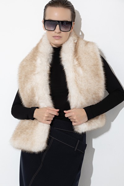 Шарф из меха VASSA&Co, пол женский, цвет бежевый, фото №4