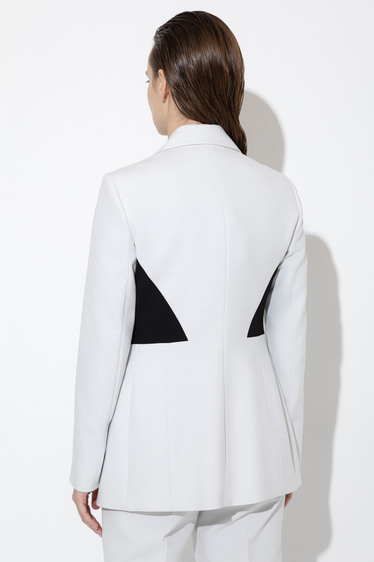 Жакет с контрастными деталями VASSA&Co, пол женский, цвет белый, фото №11