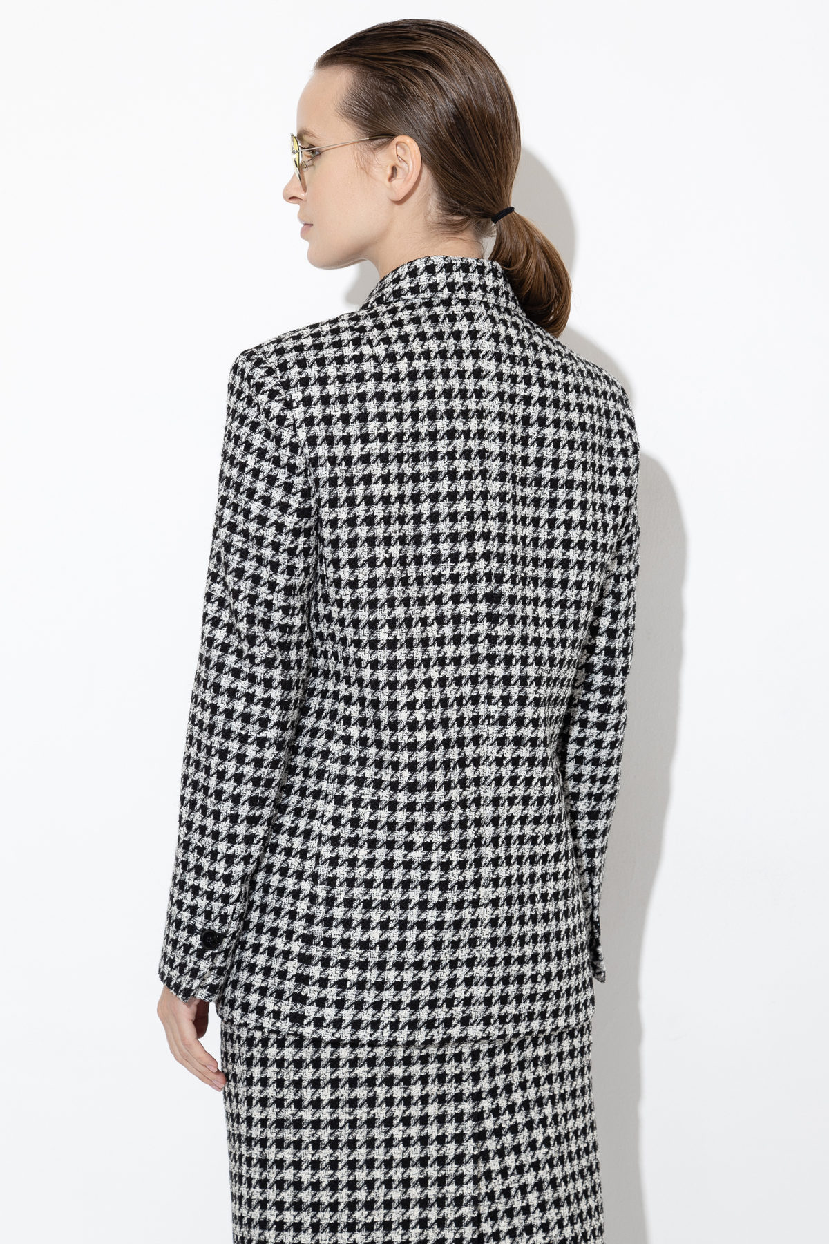 Двубортный жакет в гусиную лапку VASSA&Co, пол женский, цвет черный, фото №5