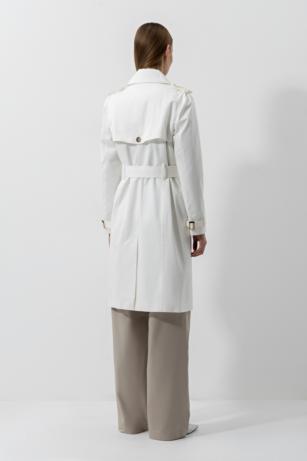 Тренч из хлопка VASSA CODE, пол женский, цвет белый, фото №5