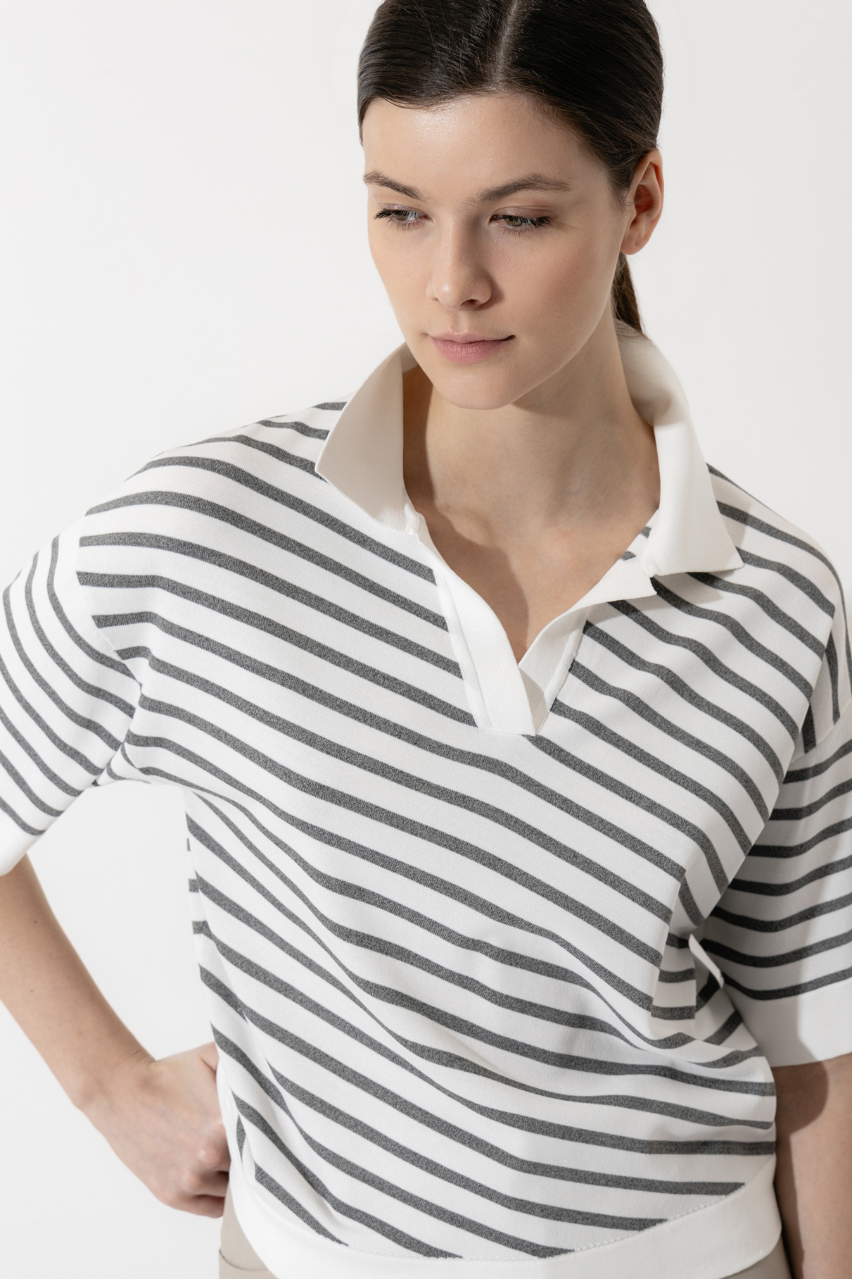 Джемпер в полоску VASSA CODE, пол женский, цвет серый, фото №6