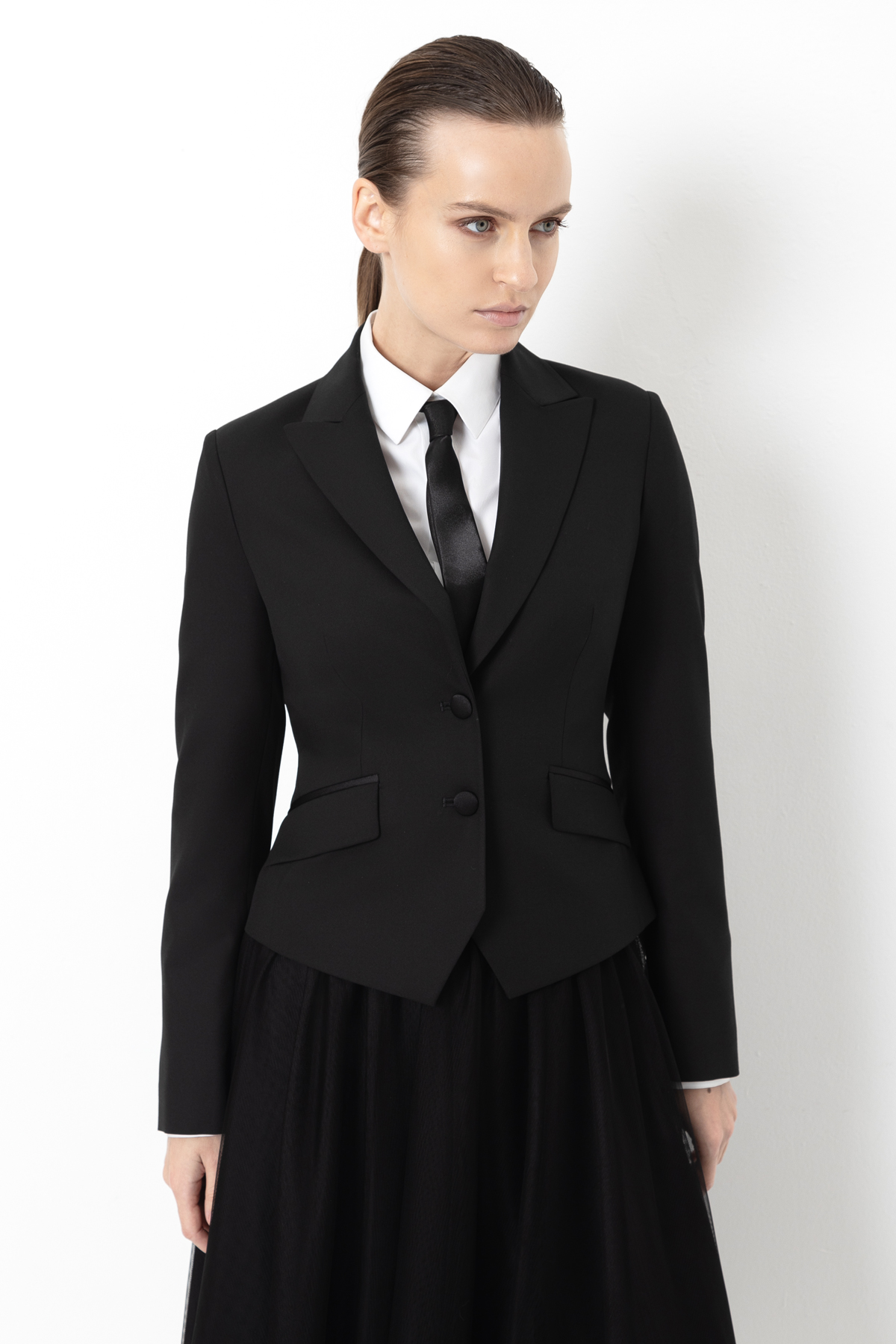 Укороченный жакет VASSA&Co, пол женский, цвет черный, фото №3