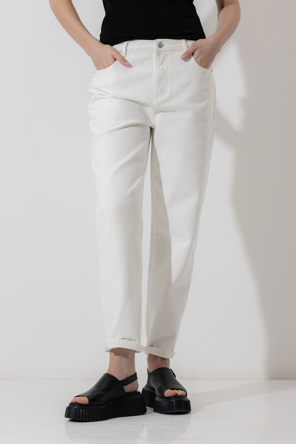 Джинсы Mom Fit , пол женский, цвет белый, фото №3