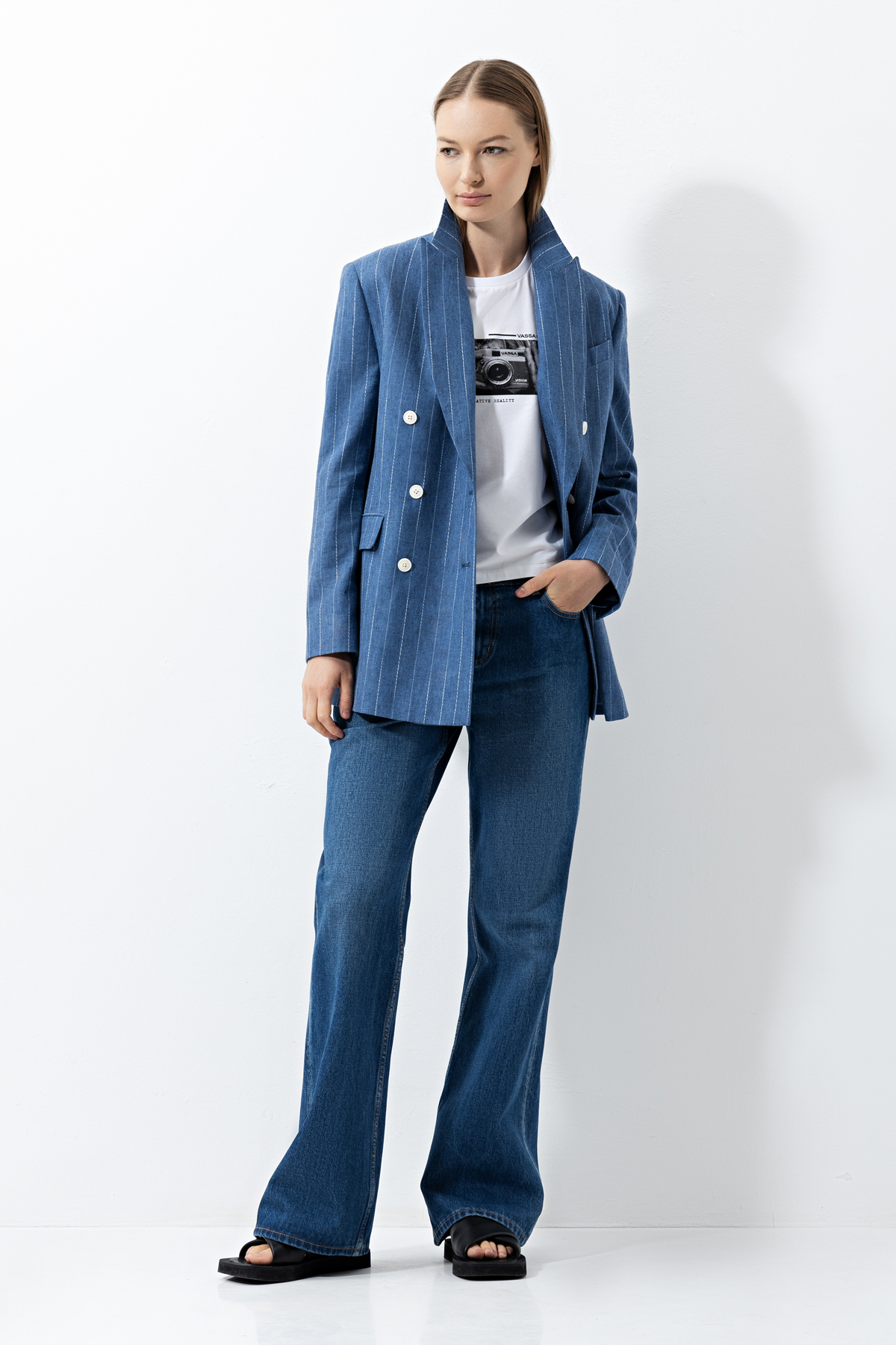 Джинсы Rio Mid Rise VASSA CODE, пол женский, цвет синий, фото №2