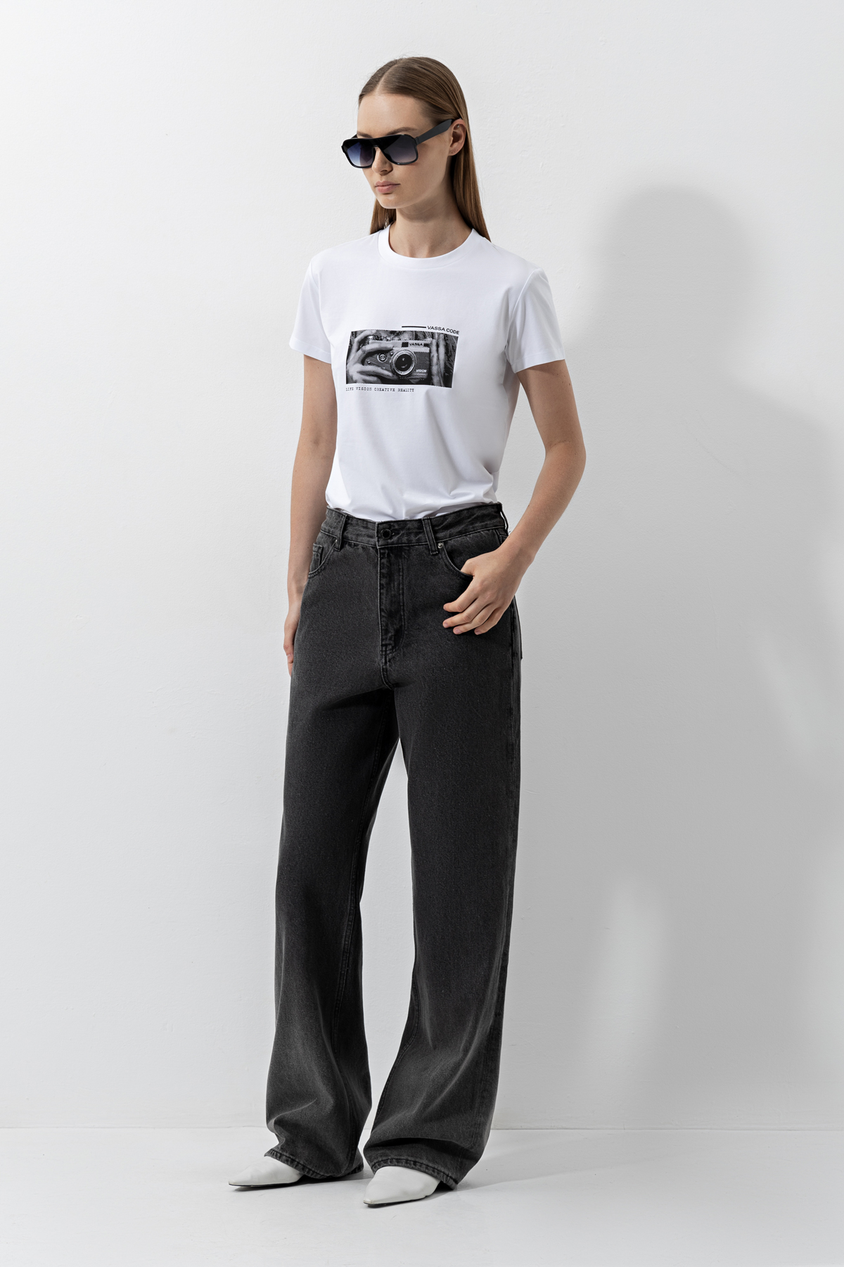 Футболка с принтом VASSA CODE, пол женский, цвет белый, фото №2