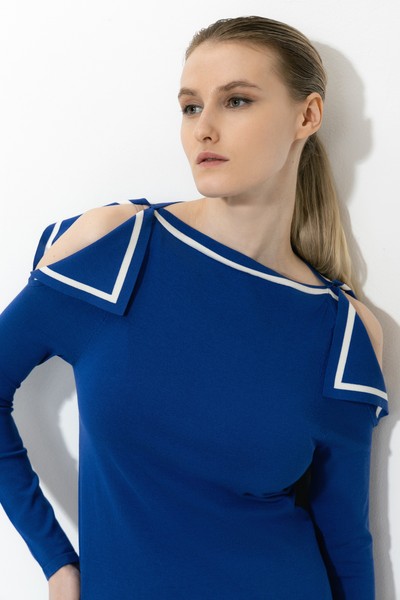 Джемпер с открытыми плечами VASSA&Co, пол женский, цвет синий, фото №3