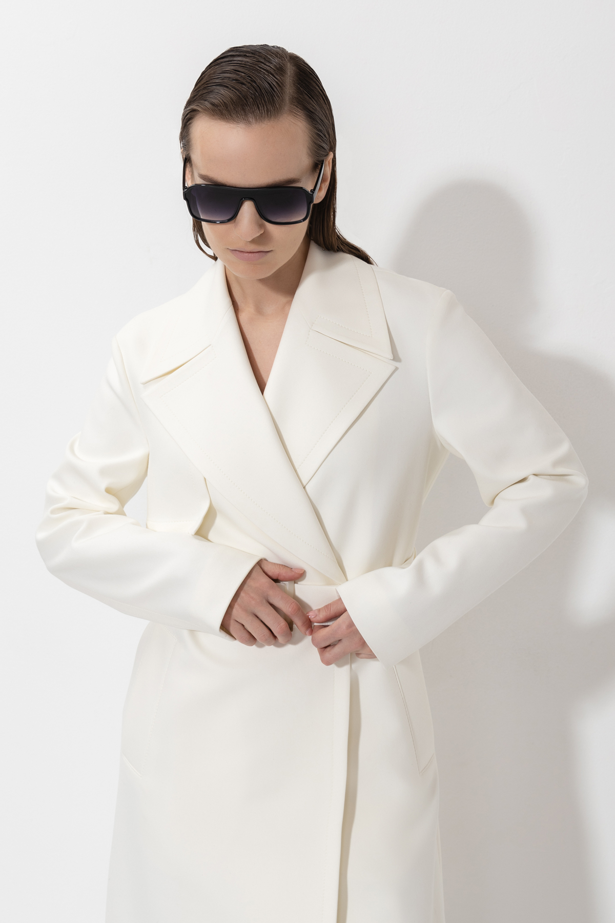 Классический плащ VASSA&Co, пол женский, цвет белый, фото №6