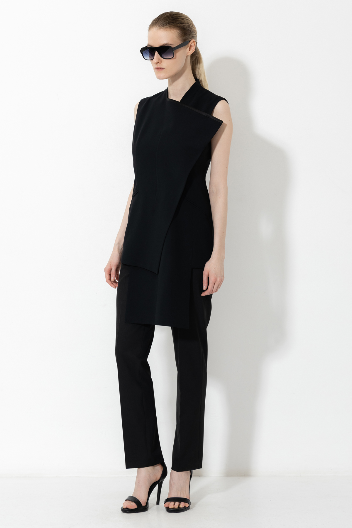 Жилет VASSA&Co, пол женский, цвет черный, фото №2