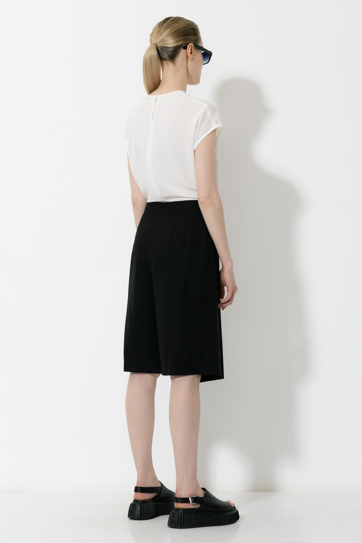 Брюки VASSA&Co, пол женский, цвет черный, фото №3