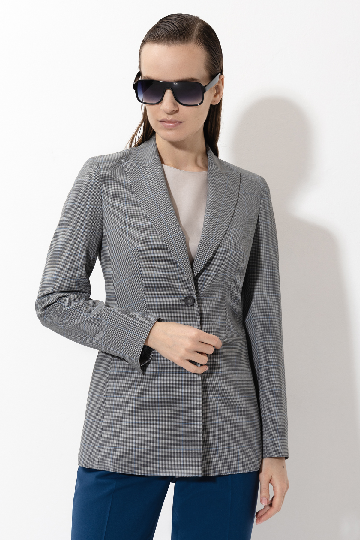 Однобортный жакет VASSA&Co, пол женский, цвет серый, фото №2