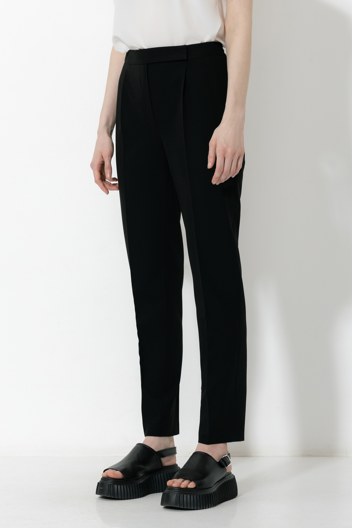 Брюки VASSA&Co, пол женский, цвет черный, фото №4