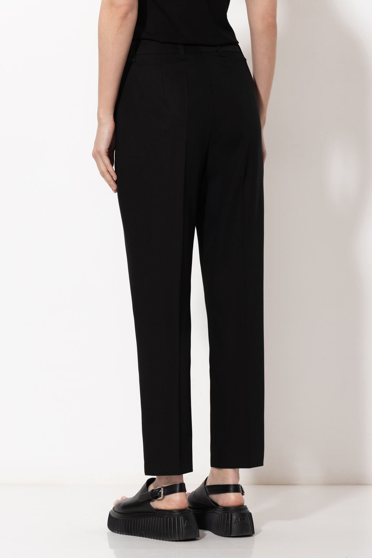 Брюки VASSA&Co, пол женский, цвет черный, фото №5
