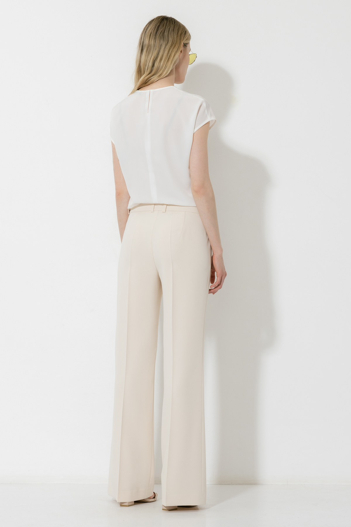 Trousers VASSA&Co, пол female, цвет milky color, фото №3