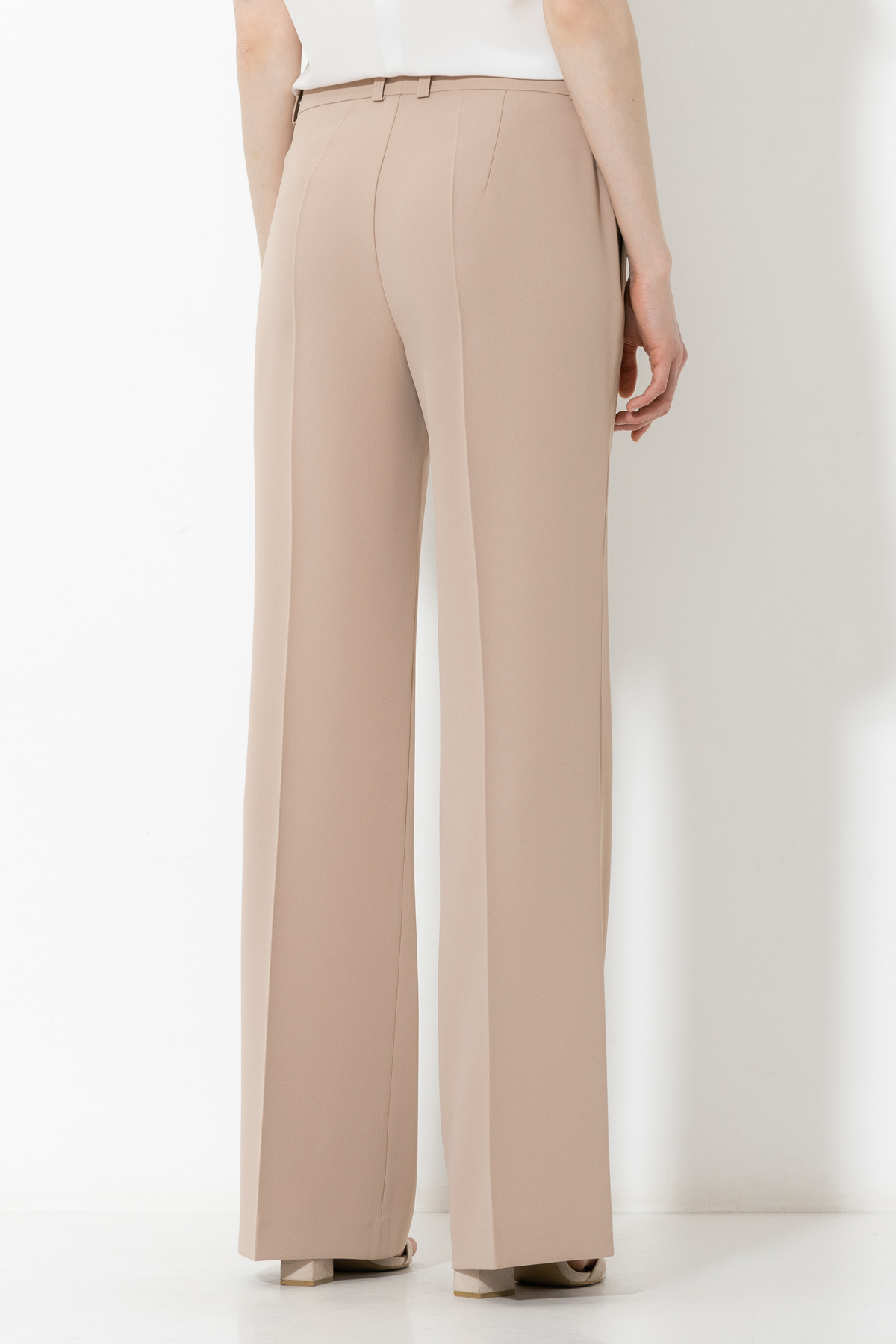 Trousers VASSA&Co, пол female, цвет бежевый, фото №6