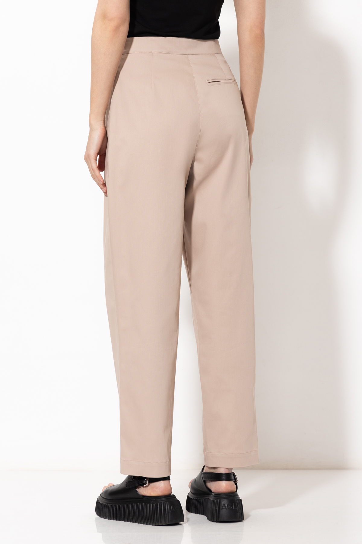 Trousers VASSA&Co, пол female, цвет бежевый, фото №5