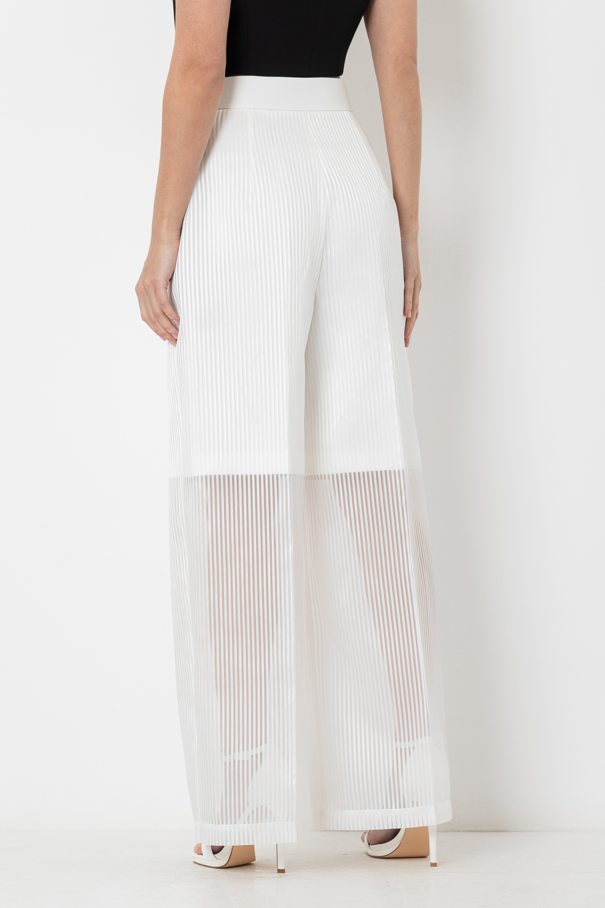 Trousers VASSA&Co, пол female, цвет white, фото №8