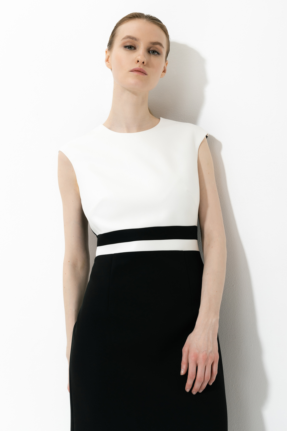 Платье VASSA&Co, пол женский, цвет черный, фото №2