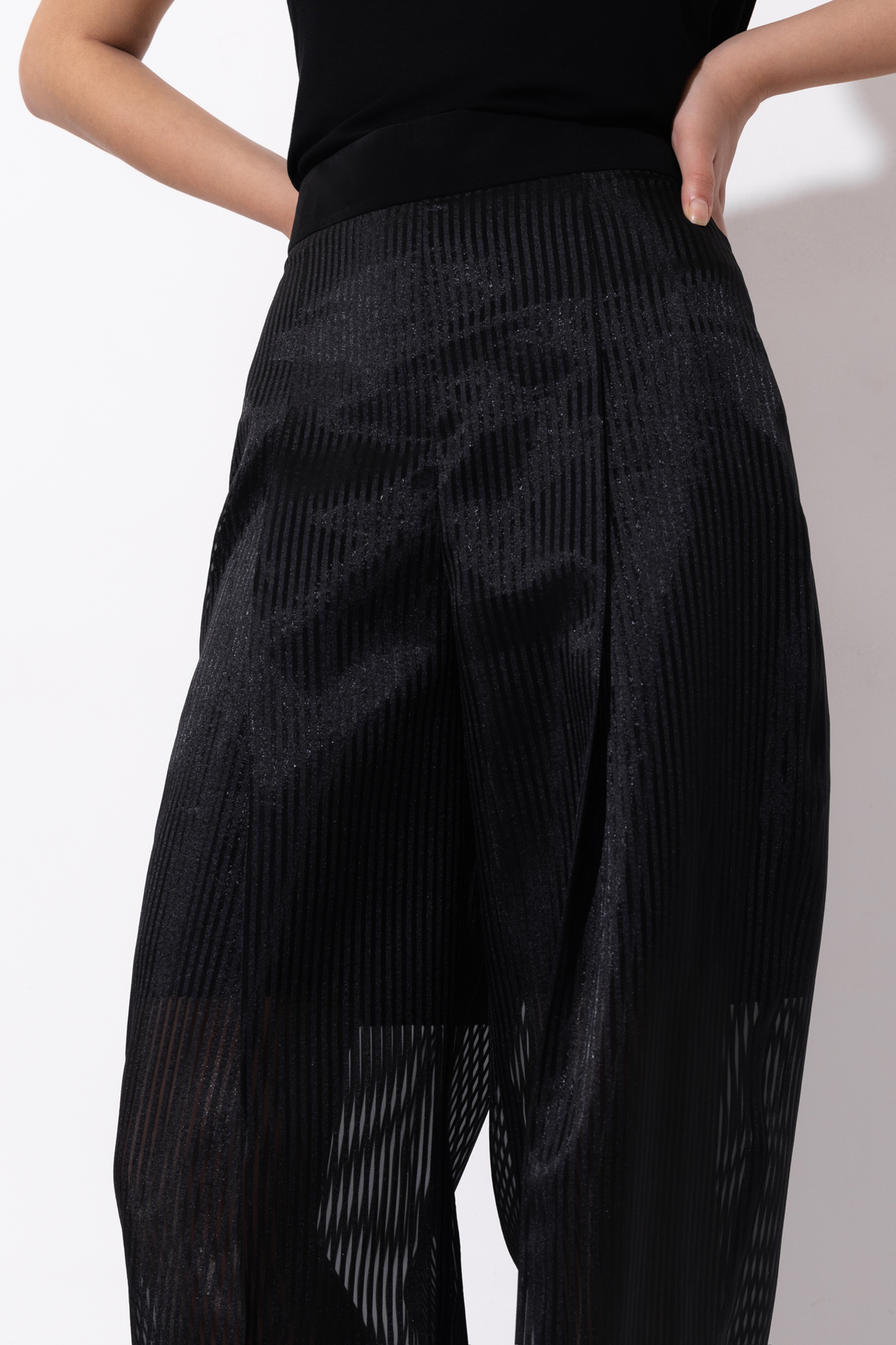 Брюки VASSA&Co, пол женский, цвет черный, фото №6