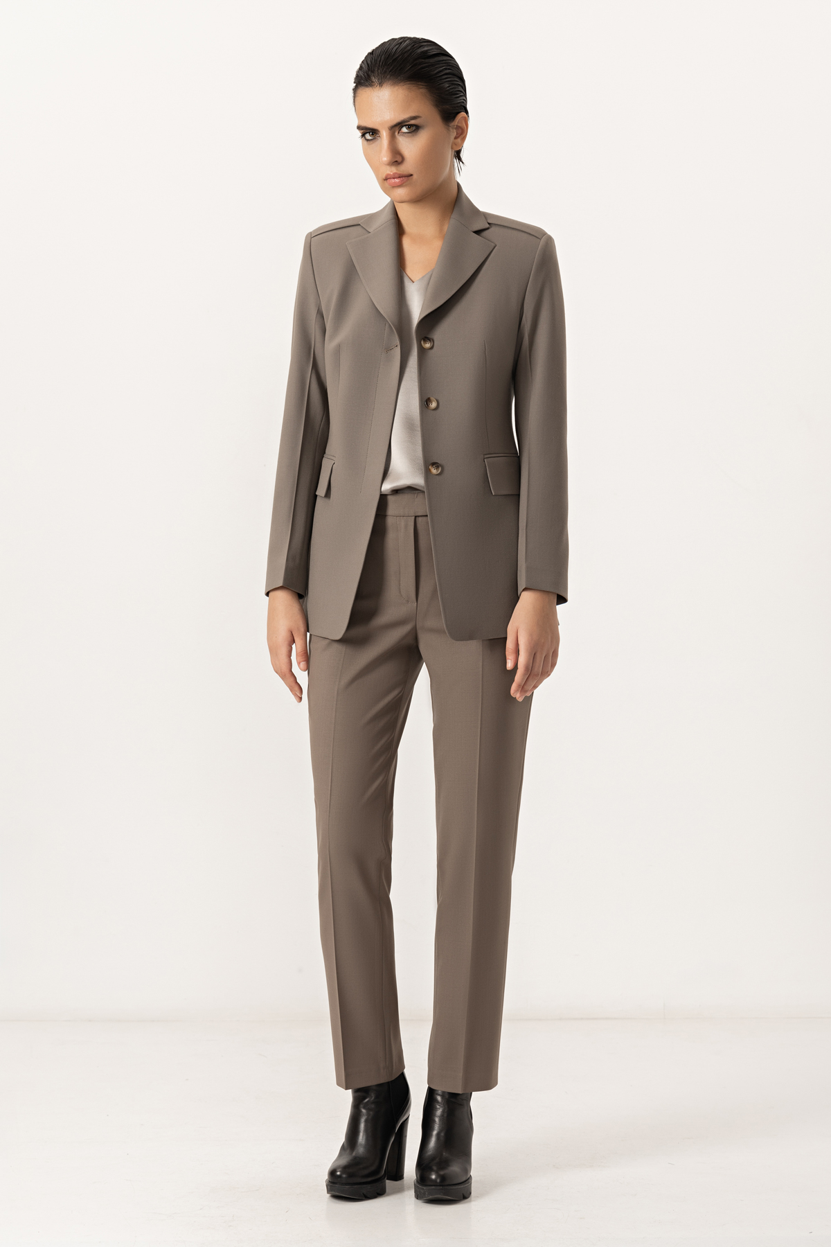 Жакет с супатной застежкой VASSA&Co, пол женский, цвет коричневый, фото №6