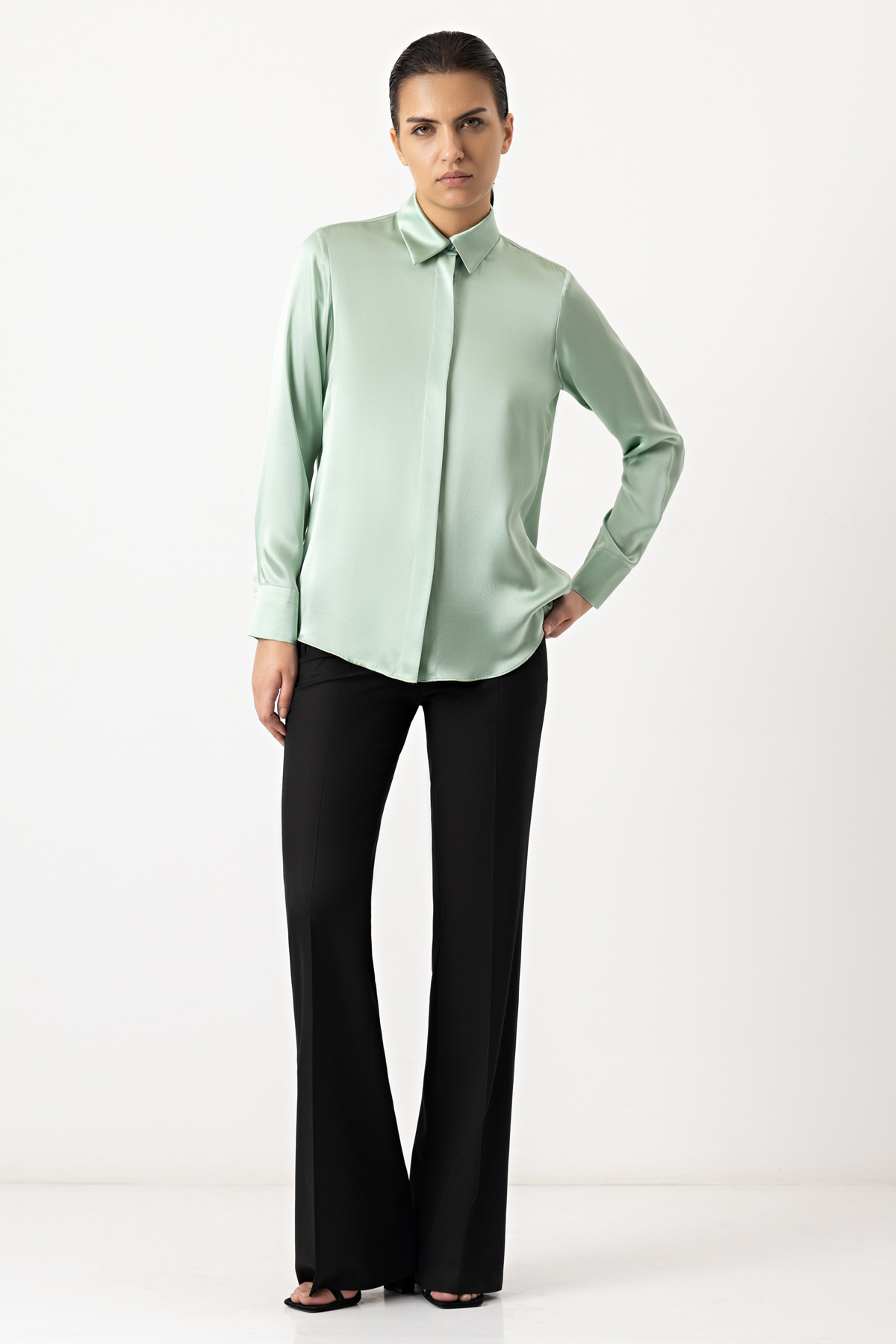 Блузка из шелка VASSA&Co, пол женский, цвет зеленый, фото №3