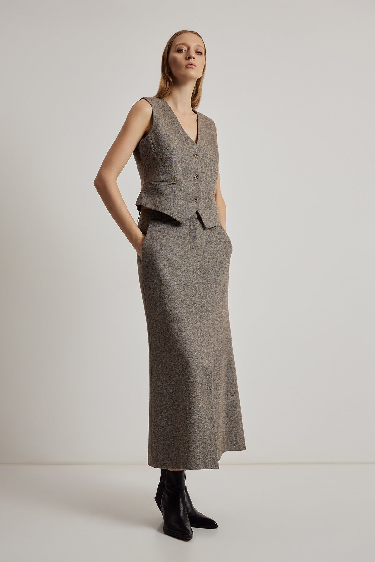 Жилет VASSA CODE, пол женский, цвет коричневый, фото №4