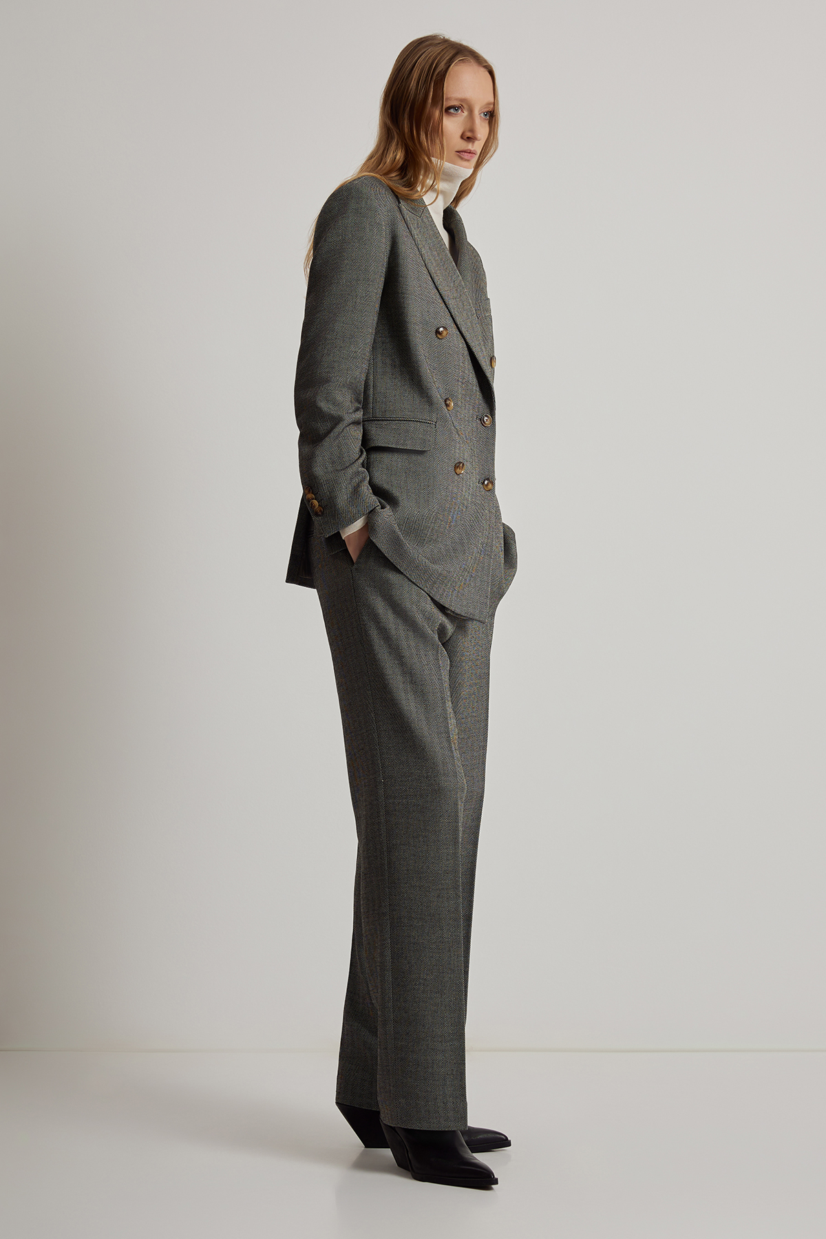 Двубортный жакет VASSA CODE, пол женский, цвет серый, фото №2