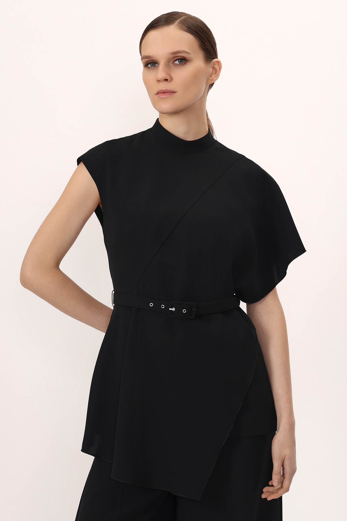 Жилет с асимметричной драпировкой VASSA&Co, пол женский, цвет черный, фото №4