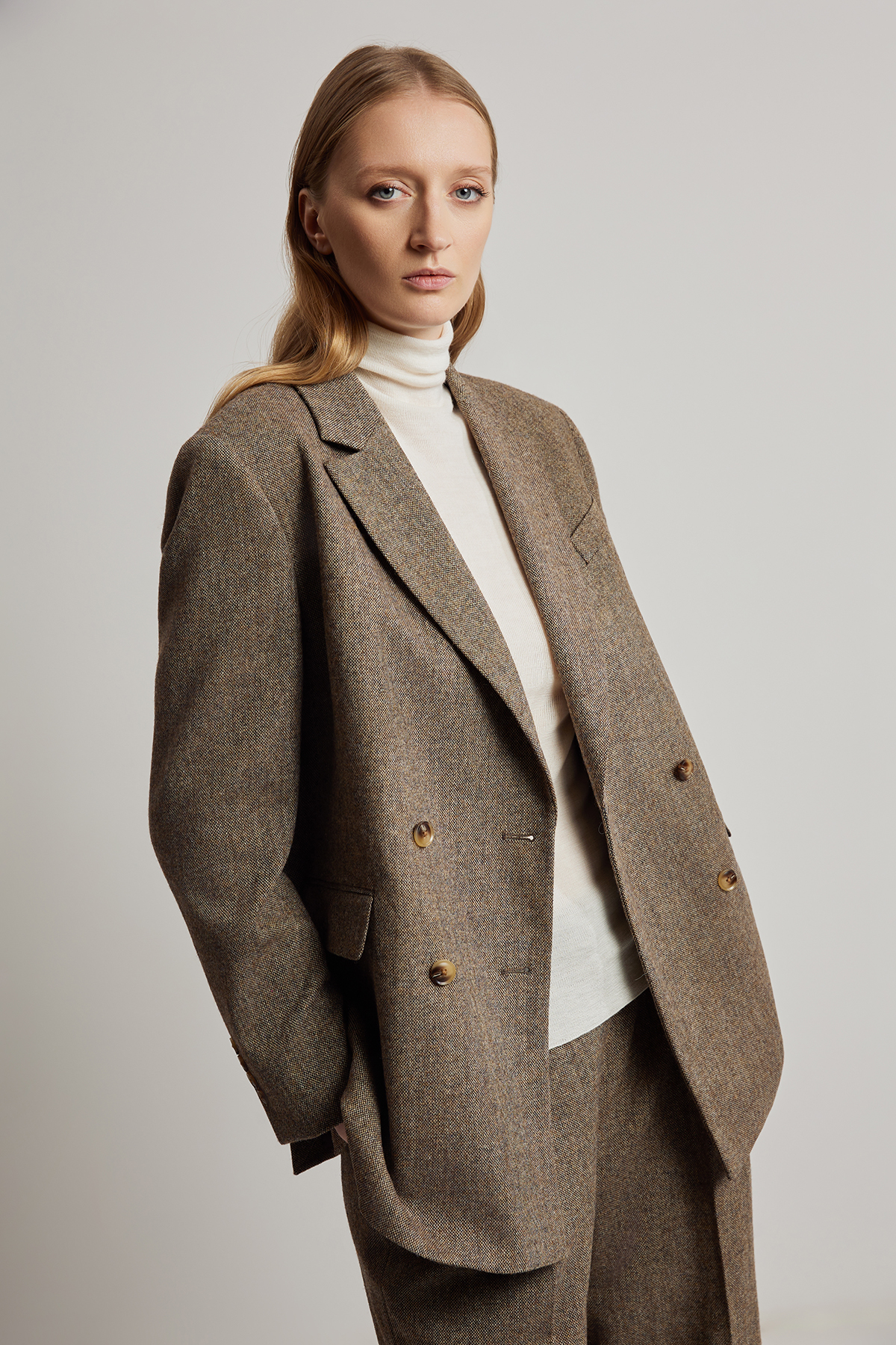 Жакет VASSA CODE, пол женский, цвет коричневый, фото №2