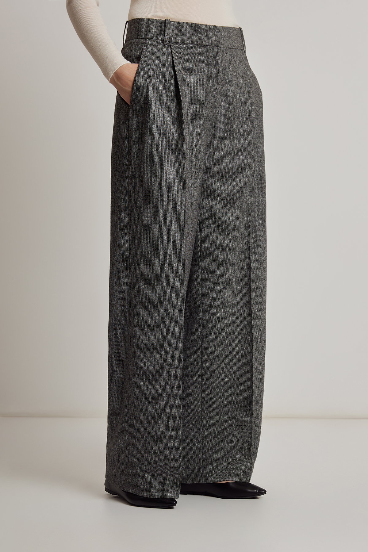 Брюки VASSA CODE, пол женский, цвет серый, фото №3