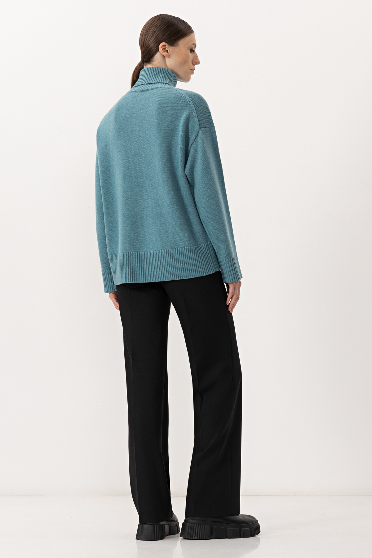 Джемпер из шерсти и кашемира VASSA&Co, пол женский, цвет голубой, фото №3