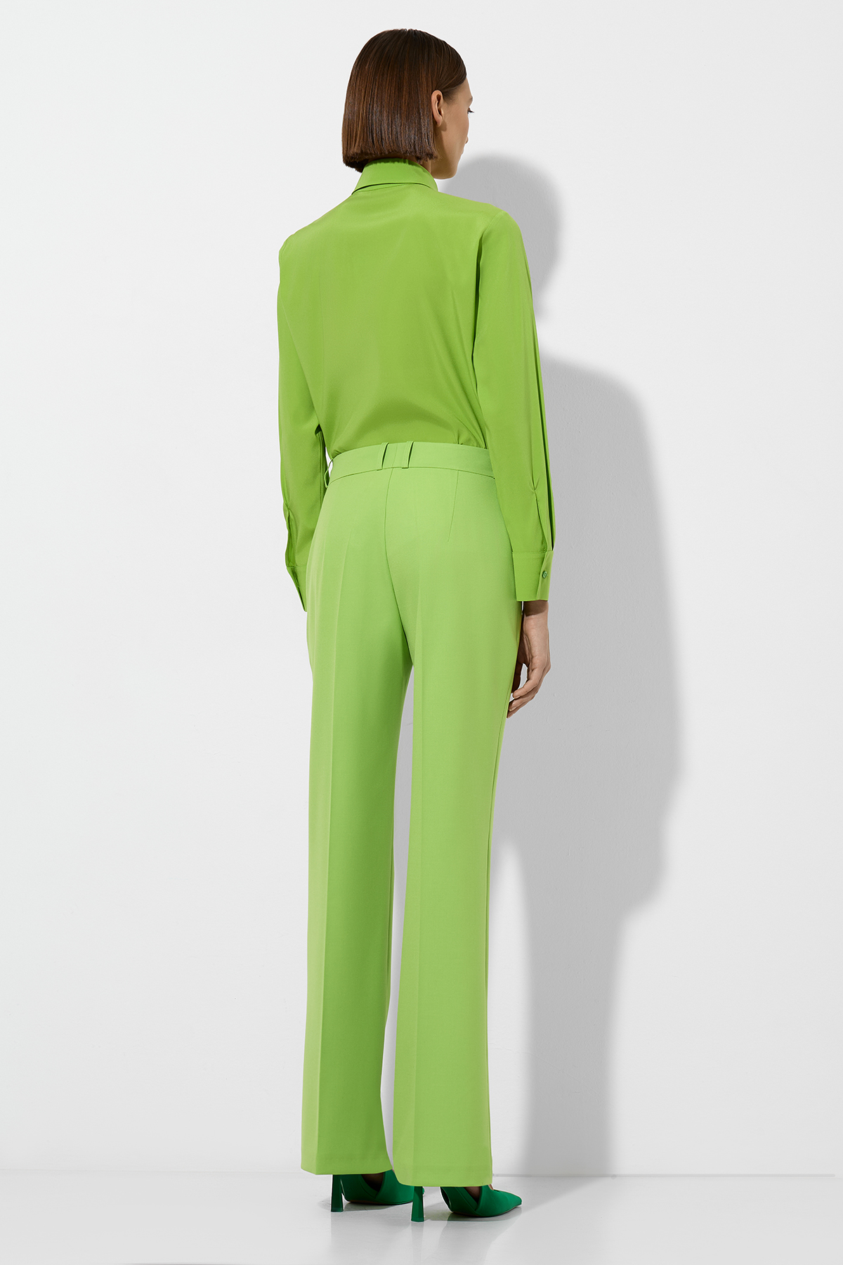 Брюки с легким расклешением , пол женский, цвет зеленый, фото №6