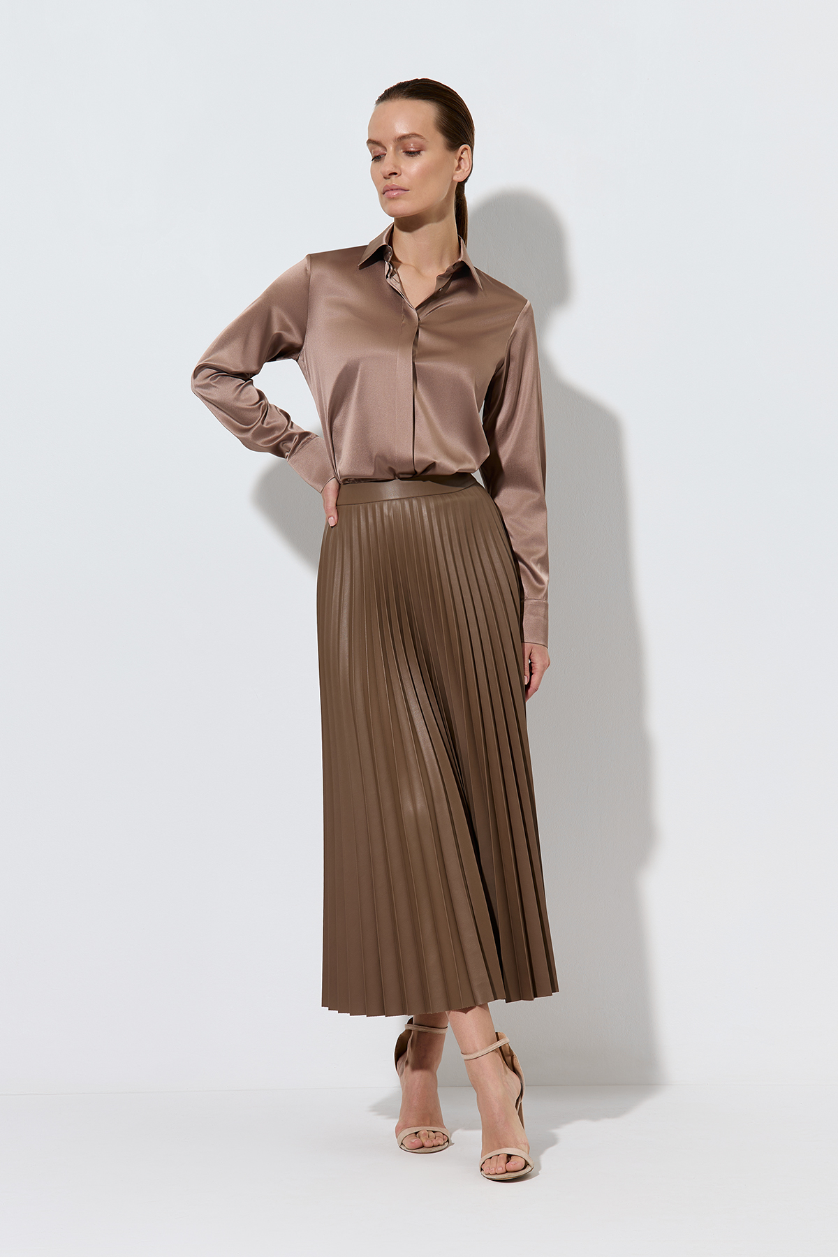 Юбка гофре из экокожи VASSA&Co, пол женский, цвет коричневый, фото №3