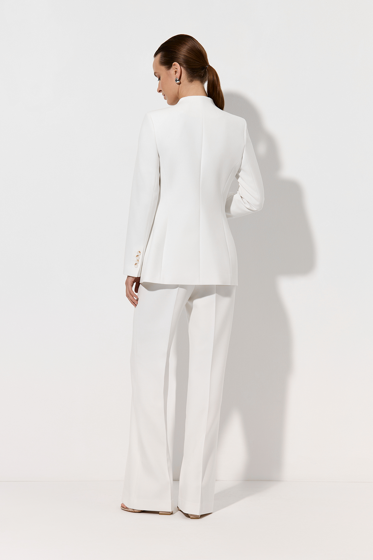 Жакет с асимметричным бортом VASSA&Co, пол женский, цвет белый, фото №4